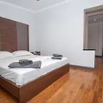 Terrace & Πανσιόν 4*