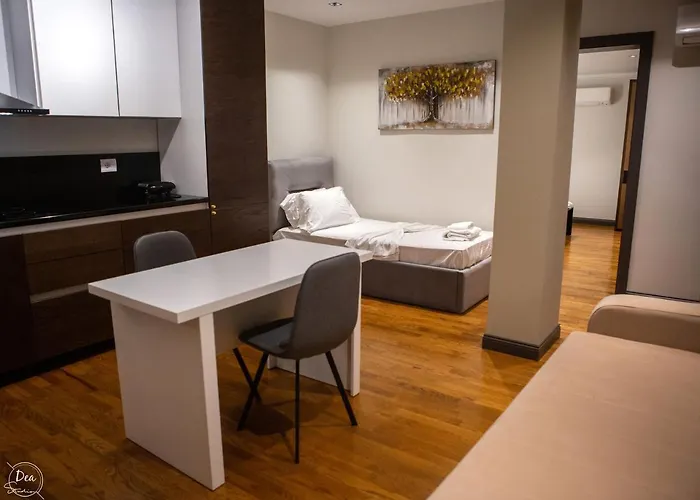 Terrace & 3* Korça