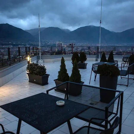 Terrace & * Korce